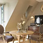ホテル La Ferme Saint Simeon & - Relais & Chateaux 5*
