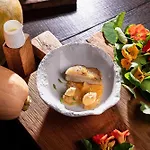 Отель La Ferme Saint Simeon & - Relais & Chateaux