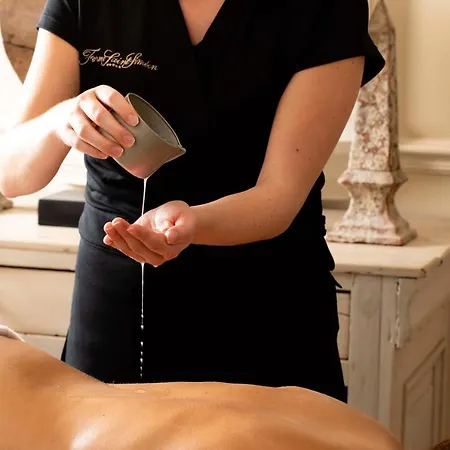 La Ferme Saint Simeon & - Relais & Chateaux