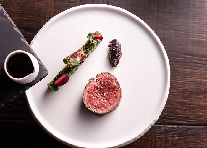 La Ferme Saint Simeon & - Relais & Chateaux 5* הונפלר