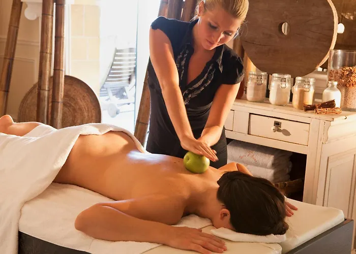 La Ferme Saint Simeon & - Relais & Chateaux הונפלר