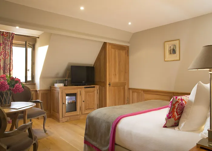 La Ferme Saint Simeon & - Relais & Chateaux מלון 5*