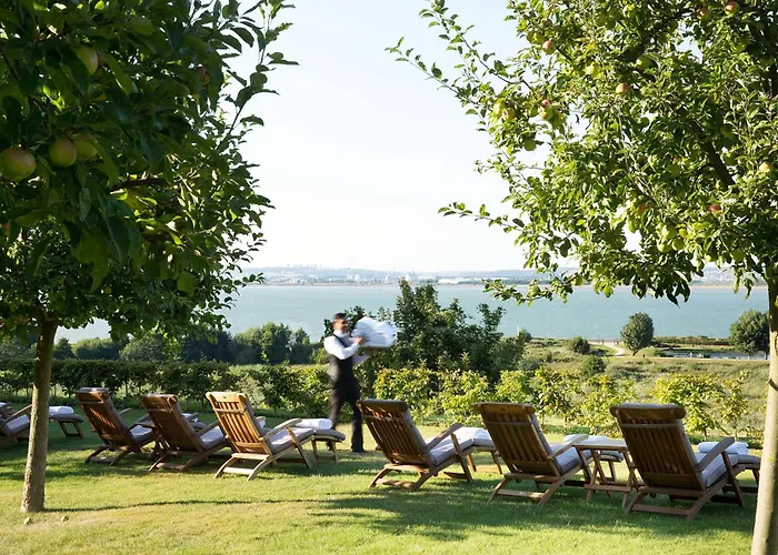 מלון La Ferme Saint Simeon & - Relais & Chateaux הונפלר