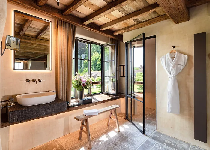 מלון La Ferme Saint Simeon & - Relais & Chateaux הונפלר