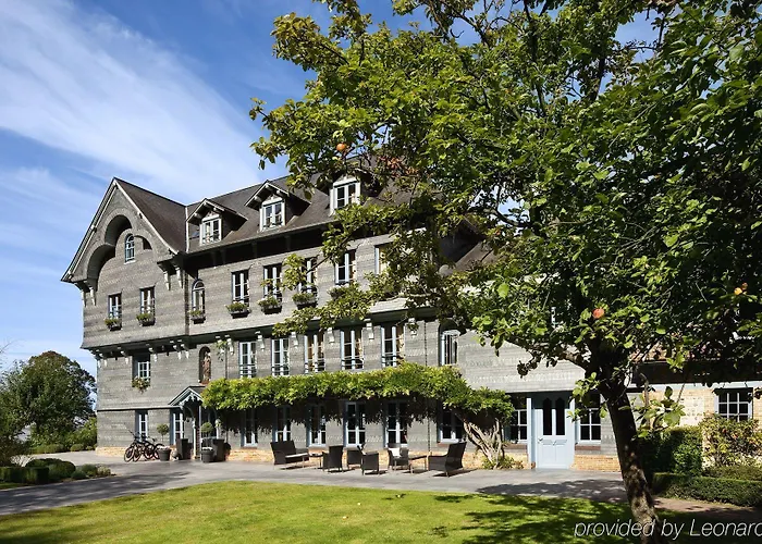 מלון La Ferme Saint Simeon & - Relais & Chateaux 5*